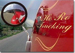 truckside.jpg (26305 bytes)